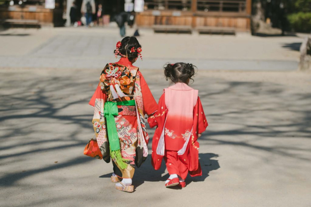 【七五三撮影】七歳と三歳女の子（京都・藤森神社）